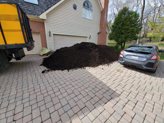 Compost, Topsoil and Garden Mix!